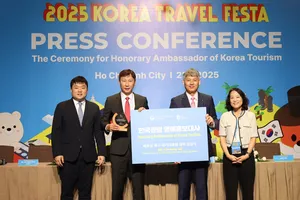 HLV Kim Sang-sik làm Đại sứ danh dự Du lịch Hàn Quốc tại Việt Nam