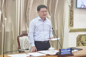 Phó Chủ tịch UBND TPHCM Nguyễn Mạnh Cường phát biểu tại buổi làm việc. Ảnh: THÀNH AN