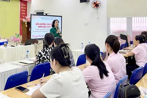 Cán bộ quản lý, giáo viên Trường Mầm non Bến Thành (phường Bến Thành) tham gia tập huấn chuyên môn trong hè. Ảnh minh họa