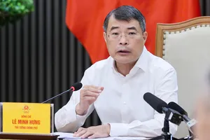 Thủ tướng yêu cầu công khai giá của từng chủng loại thiết bị, chủng loại thuốc. Ảnh: VIẾT CHUNG