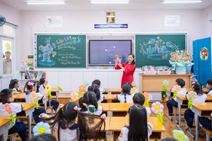 Giáo viên Trường Tiểu học Nguyễn Bỉnh Khiêm (phường Sài Gòn, TPHCM) trong ngày tựu trường năm học 2026-2027. Ảnh minh họa