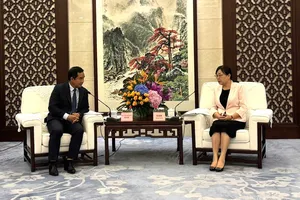 Chủ tịch UBND TPHCM Nguyễn Văn Được tại buổi hội kiến Phó Tỉnh trưởng Quảng Đông Trương Quốc Trí. Ảnh: TRẦN HÙNG
