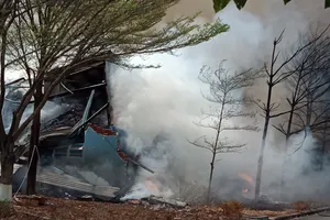 Cháy kho chứa hạt điều ở Bà Rịa – Vũng Tàu 