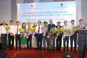 Phát động cuộc thi viết "Cùng giữ màu xanh của biển"