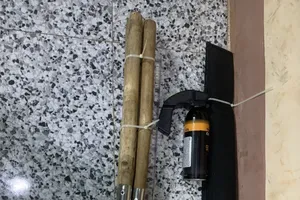 Một số hung khí thu giữ từ vụ con rẻ chém cha vợ tử vong