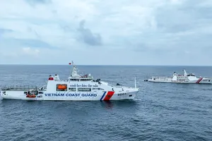 Cảnh sát biển Việt Nam và Indonesia luyện tập chung công tác cứu hộ cứu nạn