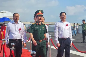 Đại tướng Phan Văn Giang, Ủy viên Bộ Chính trị, Bộ trưởng Bộ Quốc phòng dự lễ thông xe kỹ thuật dự án thành phần 3 cao tốc Biên Hòa - Vũng Tàu