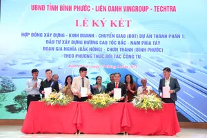 Quang cảnh lễ ký kết