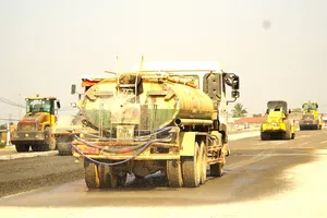 Công trường dự án thành phần 1 cao tốc Biên Hòa – Vũng Tàu đoạn qua Đồng Nai nhộn nhịp ngày đầu năm 2026