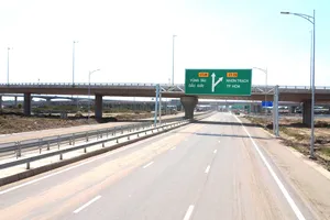 Đề xuất lùi thời gian khai thác đường cao tốc Biên Hòa - Vũng Tàu sang tháng 4-2026