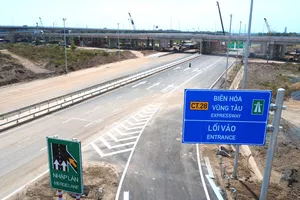 Dự án thành phần 2 cao tốc Biên Hoà - Vũng Tàu đoạn qua Đồng Nai chuẩn bị đi vào hoạt động. Ảnh: PHÚ NGÂN