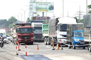 Sửa chữa quốc lộ 51 chậm khiến tình trạng ùn ứ kẹt xe ngày càng nghiêm trọng