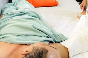 Nối thành công cánh tay bị đứt lìa cho nam bệnh nhân. Ảnh: BVCC