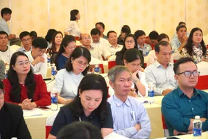Các đại biểu dự hội thảo xây dựng đề án “Phát triển nguồn nhân lực kỹ năng nghề cao, đào tạo, tái đào tạo nguồn nhân lực giai đoạn 2026-2030, định hướng đến năm 2045". Ảnh: PHÚ NGÂN