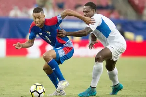 Panama (trái) có thắng lợi vất vả trước Nicaragua
