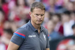 HLV người Hà Lan cần nhanh chóng ổn định lối chơi cho Crystal Palace.