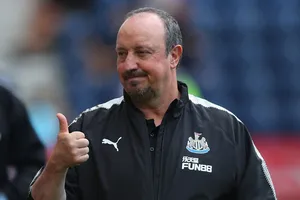 HLV Benitez cần thêm ít nhất 4 tân binh nữa