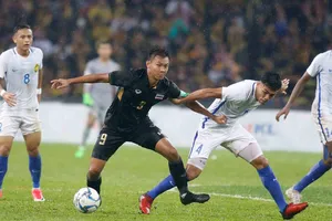 Thái Lan (giữa) luôn chứng tỏ vị thế anh cả ở làng bóng đá vùng trũng Đông Nam Á. Ảnh: Nhật Anh