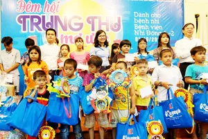 Bệnh nhi vui cùng Trung thu mơ ước