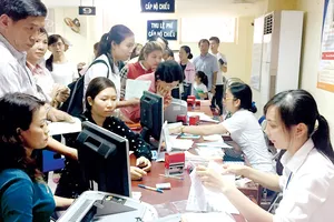 Dịch vụ giải quyết hồ sơ hành chính qua bưu điện “lên ngôi”