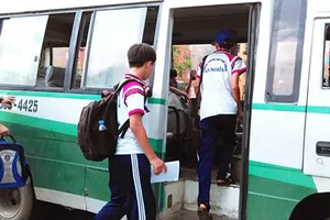 Năm 2020, 15% học sinh TPHCM đi học bằng xe buýt