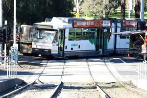 圖為澳大利亞維州發生電車與卡車相撞事故，造成 29人受傷。（圖源：互聯網）