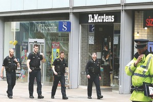 英國警察加強安全警戒。（圖源：互聯網）