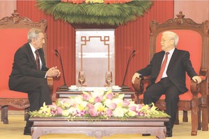 阮富仲總書記接見古巴共產黨中央書記卡弗雷拉。（圖源：互聯網）