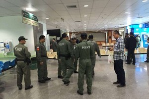 警方仍在對本月22日發生在曼谷一家軍用醫院的爆炸案進行調查。（圖源：互聯網）