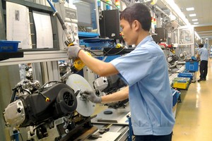 越南企業須不斷更新機械設備，以能趕 上地區各國同業的迅猛發展。(示意圖源：互聯網)