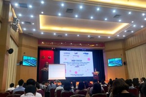 圖為“全心全意服務客戶”為主題的人力資源培訓研討會全景。（圖源：商場網站）