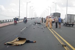 圖為河內市永雖橋上所發生的一起交通事故。(示意圖源：互聯網)