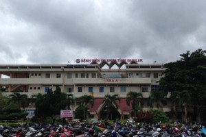 圖為被强暴的4歲女童在接受治療的醫院。（圖源：互聯網）