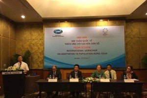 研討會上明確指出，我國從2011年起迅速進入人口老化階段，但仍是一個平均收入低的國家。（ 資料圖源：互聯網）