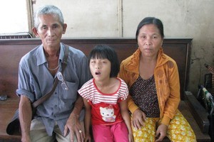 祖孫３人均患病。