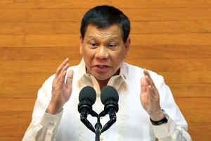 菲律賓總統杜特爾特簽署一項法令，免除所有國立高等院校的學費。（圖源：互聯網）