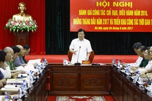 政府副總理鄭廷勇在會議上發表講話。（圖源：春線/VGP）