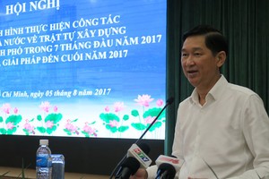 市人委會副主席陳永線在小結會議上發表講話。（圖源：廷富）