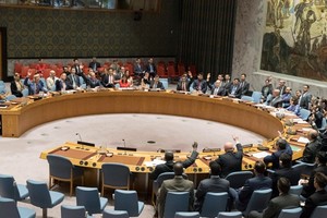 聯合國安理會當地時間5日一致通過第2371號決議，在進出口、勞務輸出、金融等方面對朝鮮實施更加嚴厲的制裁措施，並將更多朝鮮個人和實體納入制裁名單。(圖源：AP)