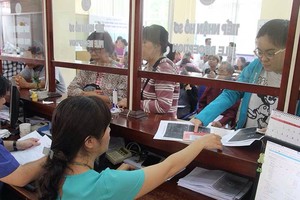 在市司法廳辦理司法履歷證書手續。