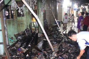 火警現場一片殘骸