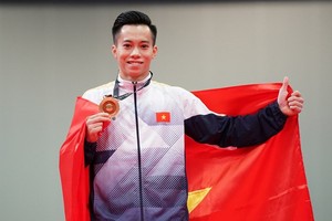 黎清松奪得跳馬和單槓2金。