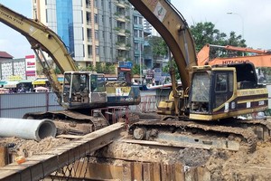 第五郡海上懶翁街與杜玉盛街的排水渠施工現場。