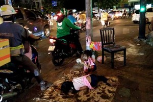 兒童被迫去求乞，這是在街頭上常見的虐童形式之一。