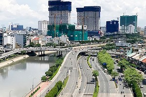 採用ODA資金的武文傑大道是本市的典範街道之一。