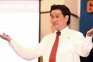 成成功集團董事長鄧文成。 