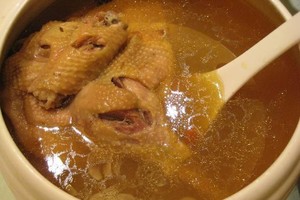 雞湯。（示意圖源：互聯網）
