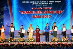 10 名個人獲頒發“良好生活青年”獎項。（圖源：越通社）