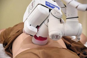 推拿機器人Emma。（資料圖源：AFP/Proslan Rahman）