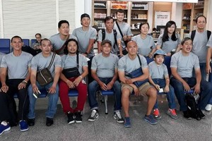 第五郡友誼隊到國外交流合照。